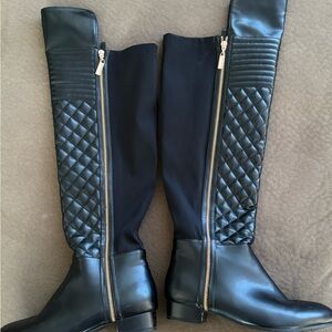 Black womens boots. Size 9W